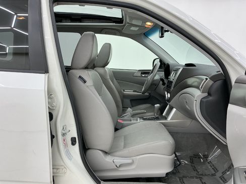 Used 2010 Subaru Forester 2.5X Limited AWD/4WD image 17