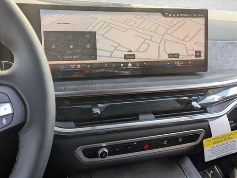 Used 2026 BMW X5 xDrive40i w/ Climate Comfort Package image 14