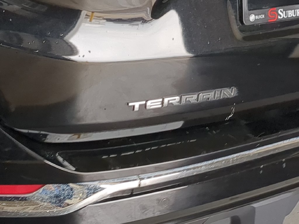 Used 2019 GMC Terrain Denali w/ Advanced Safety Package AWD/4WD image 13