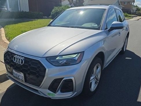 Used 2023 Audi Q5 e Premium Plus w/ Premium Plus Package AWD/4WD image 1