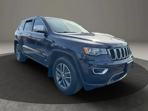 Used 2017 Jeep Grand Cherokee Limited AWD/4WD image 7