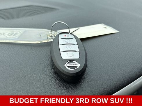 Used 2020 Nissan Pathfinder S AWD/4WD image 34