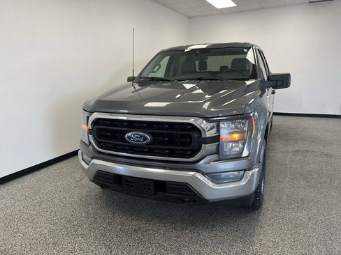 Used 2023 Ford F150 XLT image 3