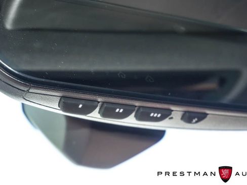 Used 2023 Volkswagen ID.4 Pro AWD/4WD image 28