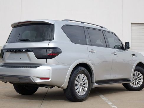 Used 2021 Nissan Armada SV RWD image 3