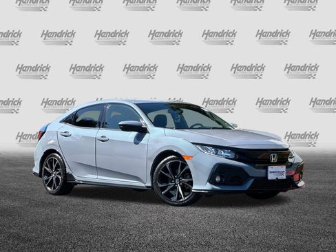 Used 2019 Honda Civic Sport image 2