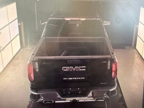Used 2023 GMC Sierra 1500 SLT AWD/4WD image 13