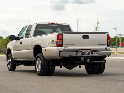 Used 2005 Chevrolet Silverado 3500 LT w/ Heavy-Duty Power Package image 28