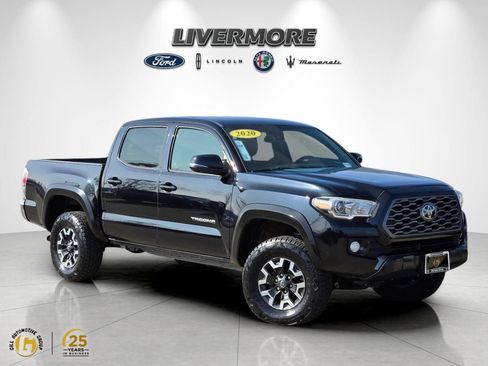 Used 2020 Toyota Tacoma TRD Off-Road AWD/4WD image 1