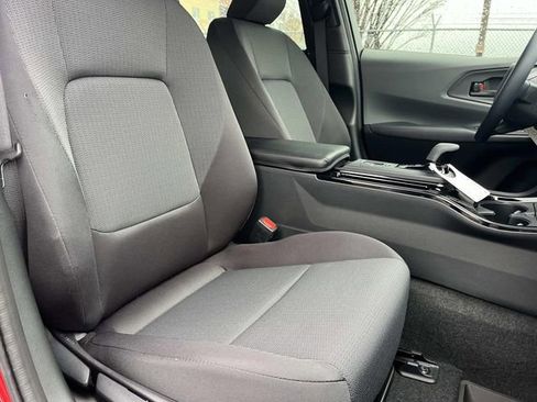 Used 2026 Toyota Prius LE image 27