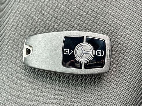 Used 2019 Mercedes-Benz Sprinter 144 image 16