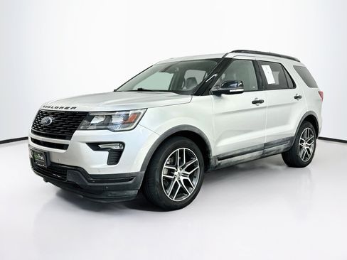Used 2019 Ford Explorer Sport w/ Equipment Group 401A AWD/4WD image 3