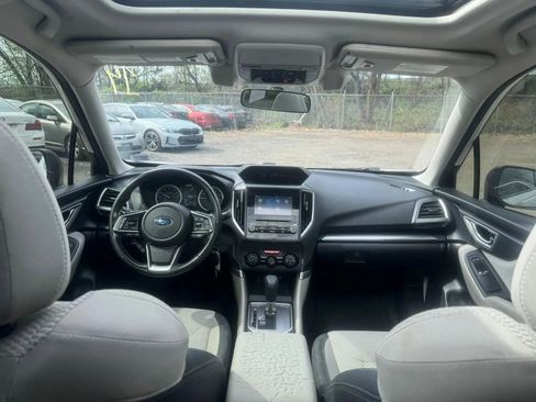 Used 2019 Subaru Forester Premium AWD/4WD image 14