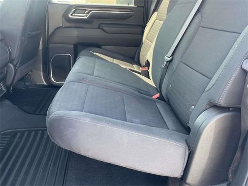 Used 2024 Chevrolet Silverado 2500 LT image 12