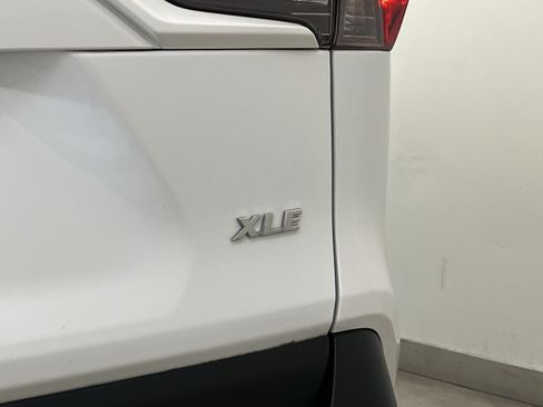 Used 2024 Toyota RAV4 XLE FWD image 28