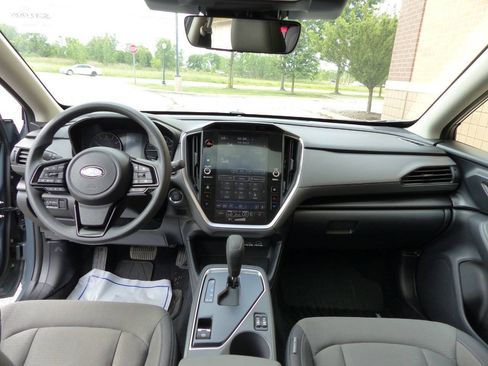 Used 2025 Subaru Crosstrek 2.5i Premium AWD/4WD image 36