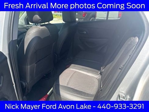 Used 2019 Chevrolet Trax LT w/ Driver Confidence Package FWD image 12