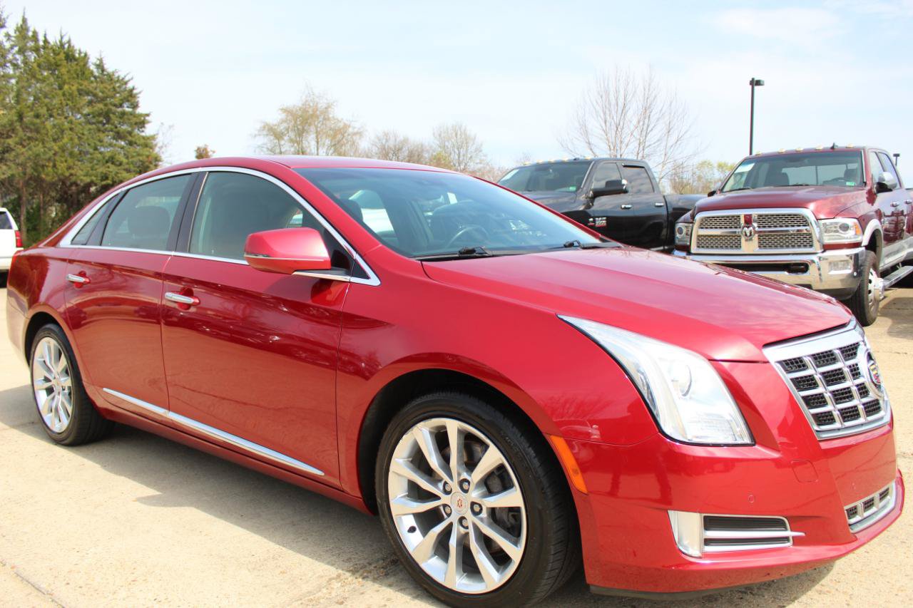 Used 2015 Cadillac XTS Luxury w/ Driver Awareness Package AWD/4WD image 9