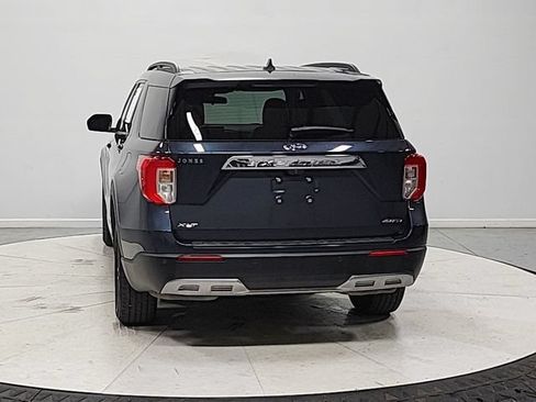 Used 2022 Ford Explorer XLT w/ Equipment Group 202A AWD/4WD image 6