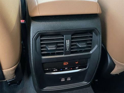 Used 2025 BMW 330i Sedan image 14