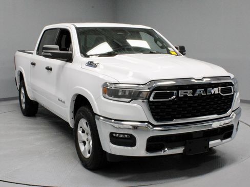 Used 2025 RAM 1500 Big Horn AWD/4WD image 1