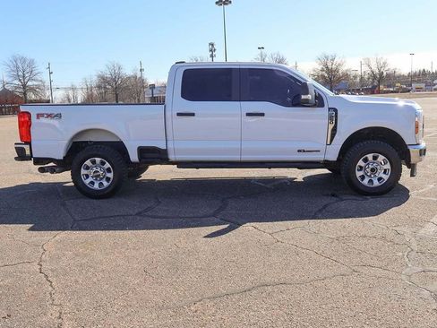 Used 2024 Ford F250 XLT w/ FX4 Off-Road Package AWD/4WD image 13