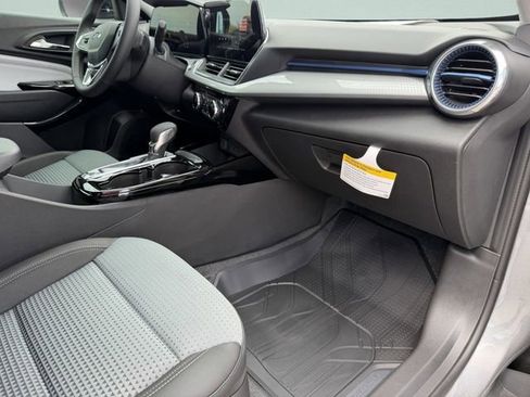 New 2026 Chevrolet Trax LT w/ Driver Confidence Package image 44