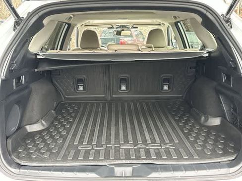 Certified 2025 Subaru Outback Limited image 25