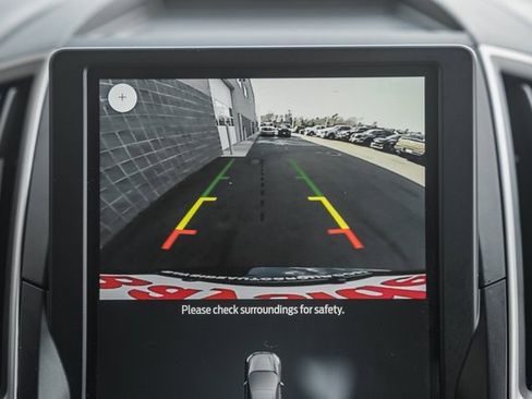 Certified 2022 Ford Edge SE w/ Black Appearance Package image 42