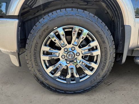 Used 2019 Nissan Titan Platinum Reserve w/ Platinum Utility Package AWD/4WD image 14