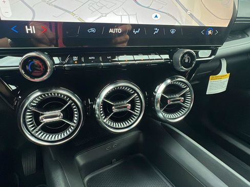 New 2026 Chevrolet Blazer EV LT AWD/4WD image 23
