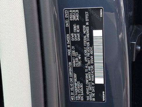 Used 2023 Volvo XC90 B6 Plus image 26