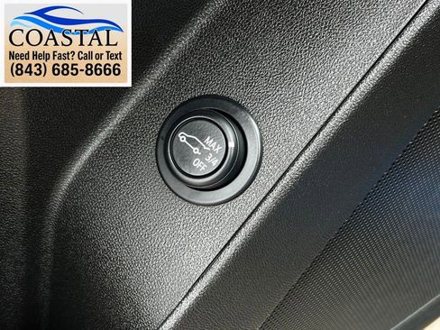 Used 2024 Chevrolet Equinox RS w/ RS Leather Package FWD image 9