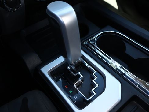 Used 2016 Toyota Tundra SR5 w/ SR5 Upgrade Package image 20