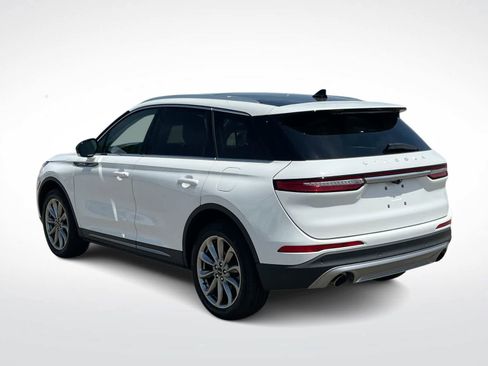 Used 2021 Lincoln Corsair AWD w/ Premium Package image 6