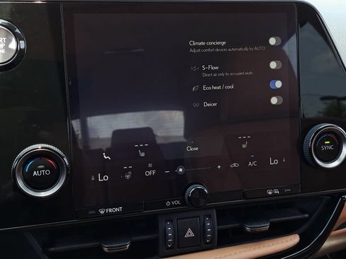 Used 2025 Lexus NX 250 FWD w/ Cold Area Package image 26