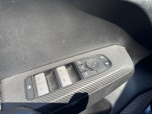 Used 2023 Mitsubishi Outlander SEL AWD/4WD image 12