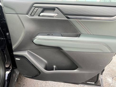 Used 2026 GMC Acadia AT4 w/ Super Cruise Package image 52