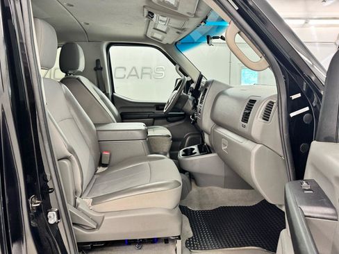 Used 2014 Nissan NV 3500 SV w/ Technology Package RWD image 14