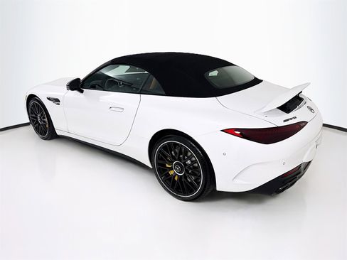 New 2025 Mercedes-Benz SL 63 AMG 4MATIC image 6