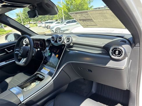 New 2025 Mercedes-Benz GLC 350e 4MATIC image 21
