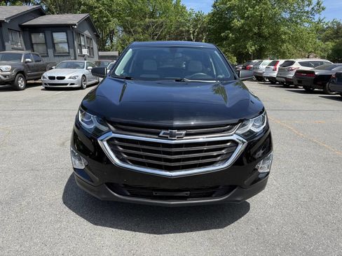 Used 2019 Chevrolet Equinox LS w/ LS Convenience Package image 3