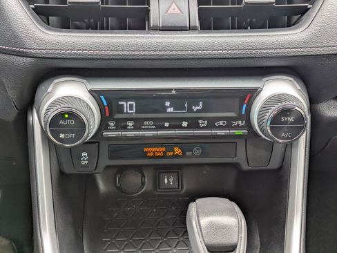 Used 2019 Toyota RAV4 XLE image 24