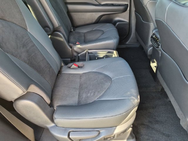 Certified 2026 Toyota Grand Highlander AWD Hybrid image 31