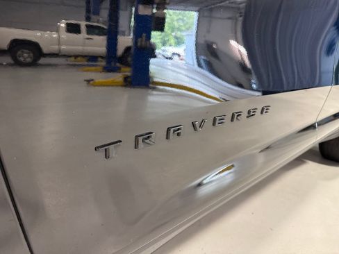 Used 2024 Chevrolet Traverse Z71 w/ LPO, Floor Liner Package AWD/4WD image 57