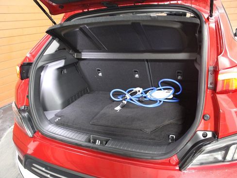 Used 2023 Hyundai Kona Limited image 5