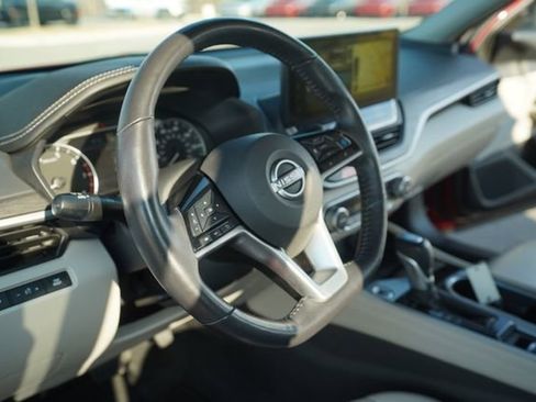 Used 2023 Nissan Altima 2.5 SL image 27