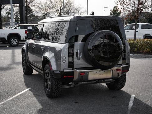 Used 2021 Land Rover Defender 110 X image 8