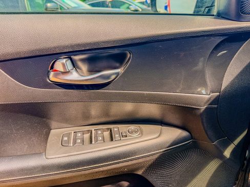 Used 2021 Kia Forte GT-Line w/ GT-Line Premium Package FWD image 16
