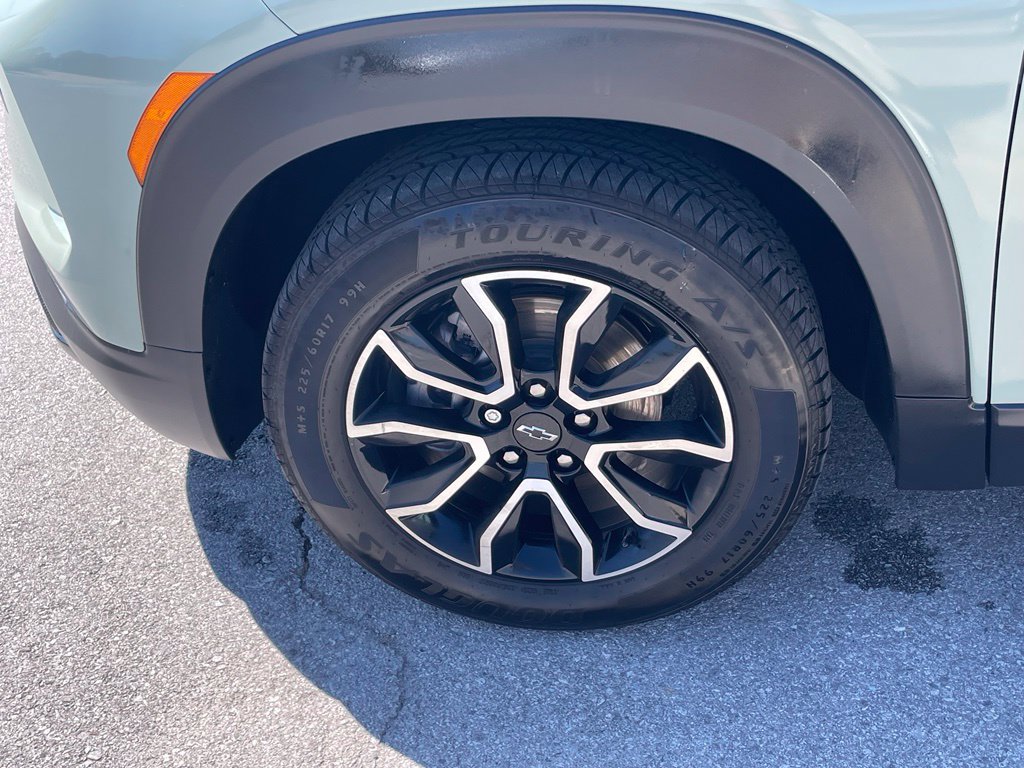 Used 2025 Chevrolet TrailBlazer ACTIV w/ Convenience Package FWD image 32